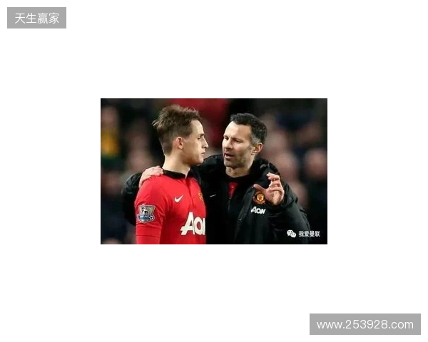 TA：曼联明夏将评估梅努、乌加特两人情况，中场可能大换血