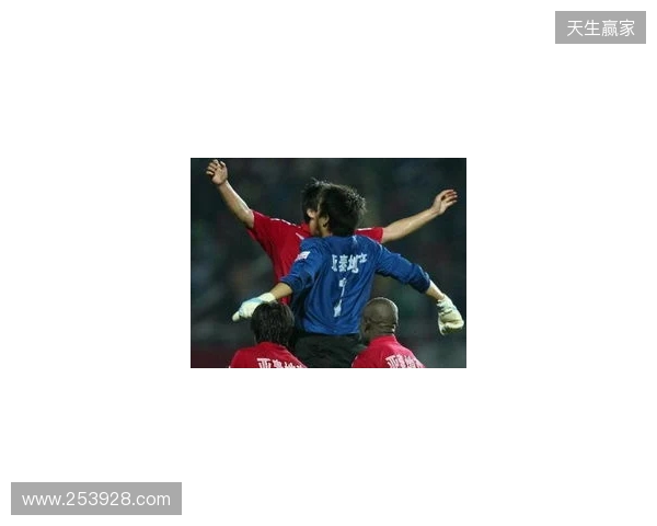 法比奥庆祝足协杯夺冠：我们是冠军了！这座城市值得拥有这一刻