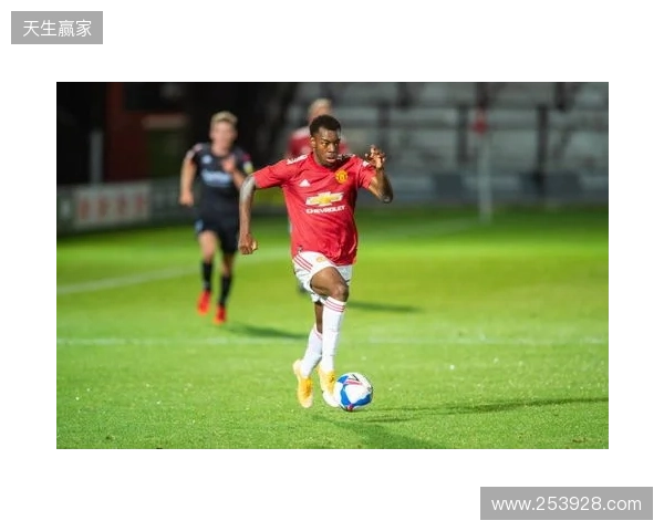 陕西联合官宣：27岁瑞典籍身高1米85中场伊兰杜斯特正式加盟球队