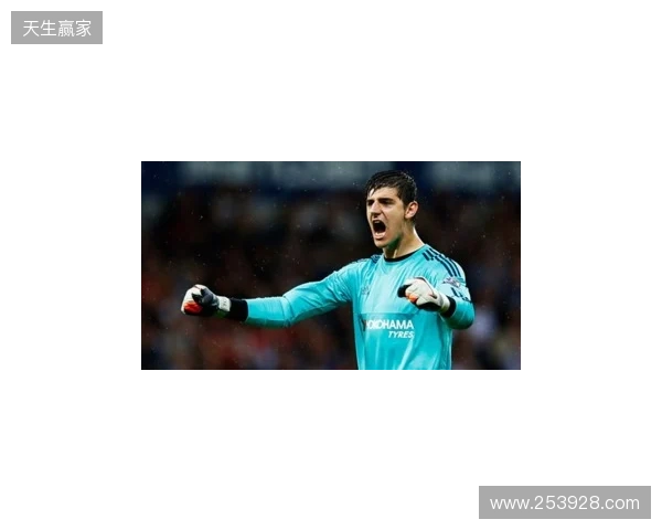 跟队：埃斯特旺参加了切尔西的公开训练，里斯、约恩森缺席